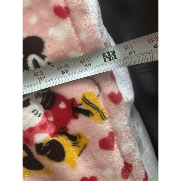 Disney The Big One Mickey Throw Blanket Minnie Goofy Soft Daisy Duck Pink - Picture 4 of 5
